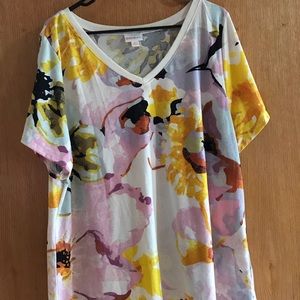 3x Lularoe Christy V-neck Tee
